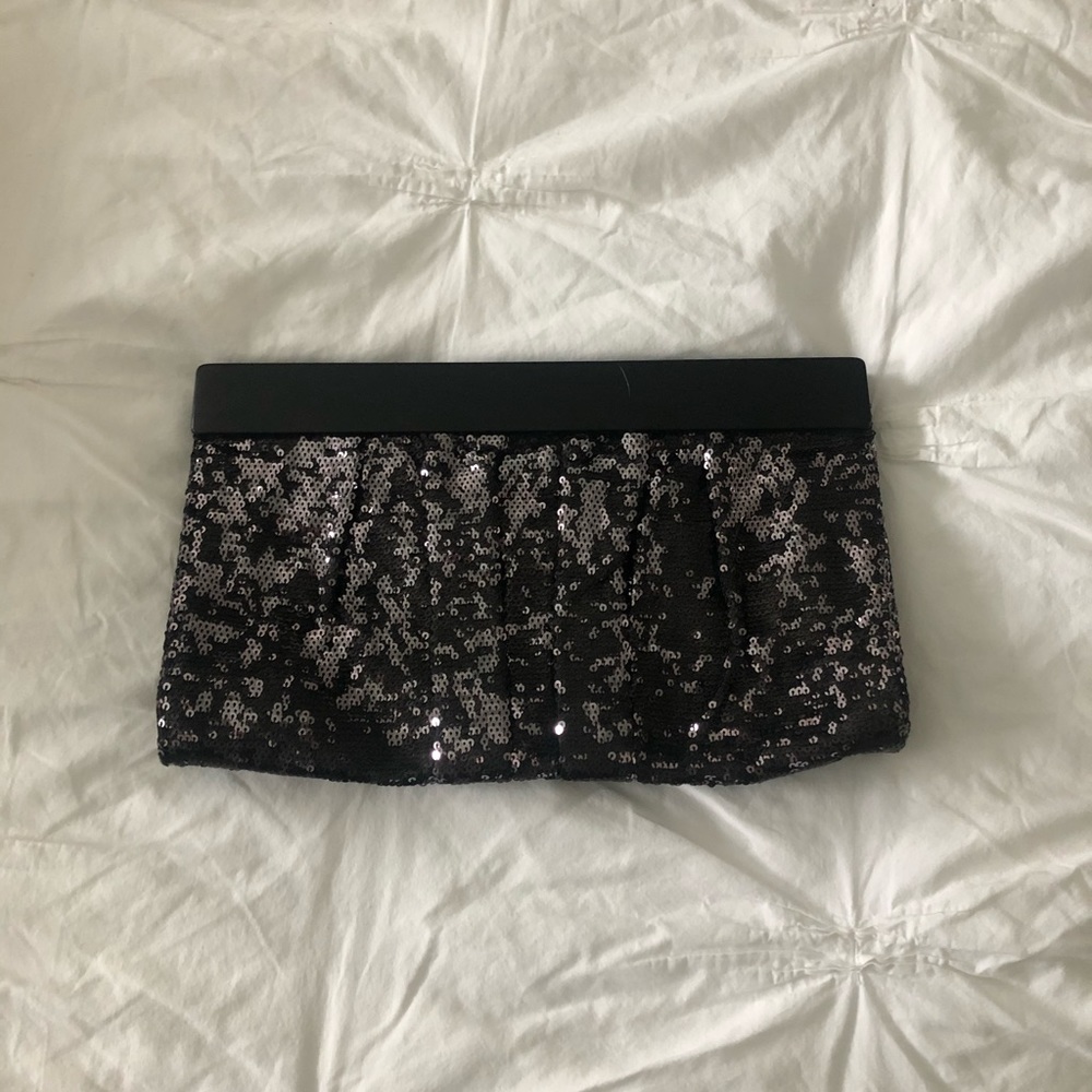 Sparkly black clutch